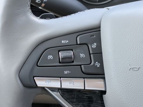 Certified 2023 Cadillac XT6 Premium Luxury FWD image 22