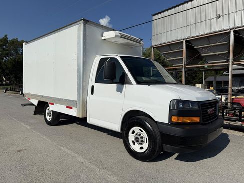 Used 2019 GMC Savana 3500 w/ Power Convenience Package RWD image 10