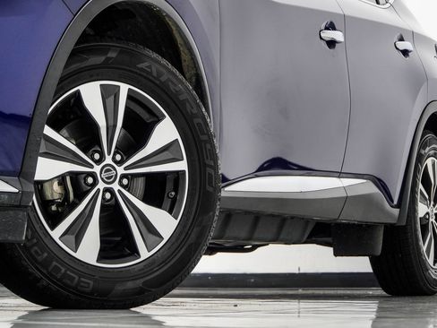 Used 2019 Nissan Murano SV w/ Cargo Package FWD image 3
