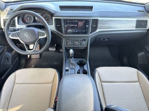 Used 2021 Volkswagen Atlas Cross Sport SE FWD image 12