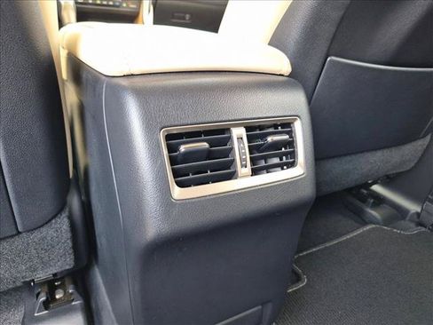 Used 2022 Lexus RX 350L Premium w/ Premium Package AWD/4WD image 19