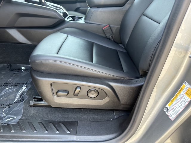 Used 2024 Chevrolet Colorado LT w/ LT Convenience Package III AWD/4WD image 29