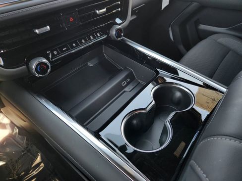 New 2026 Chevrolet Tahoe LS image 20