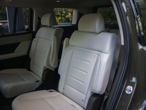 Used 2024 Hyundai Santa Fe Calligraphy image 18