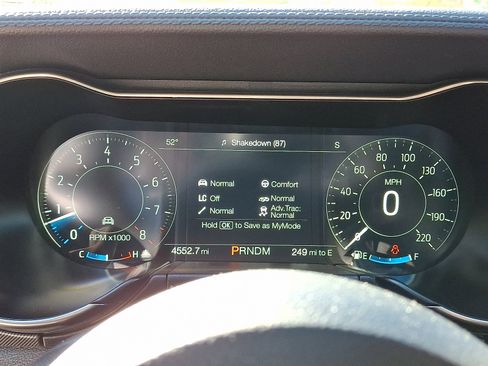 Used 2022 Ford Mustang Shelby GT500 w/ Technology Package image 20