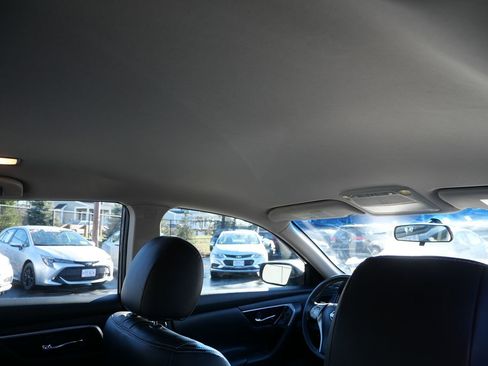 Used 2014 Nissan Altima 2.5 S w/ Sport Value Package image 26