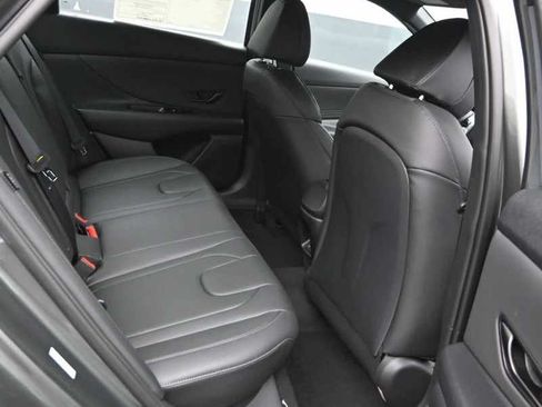New 2026 Hyundai Elantra SEL Sport FWD image 12