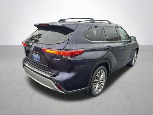 Used 2021 Toyota Highlander Platinum image 7