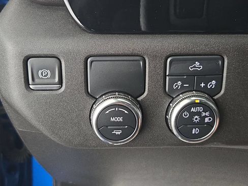 Used 2024 GMC Sierra 1500 Elevation RWD image 23