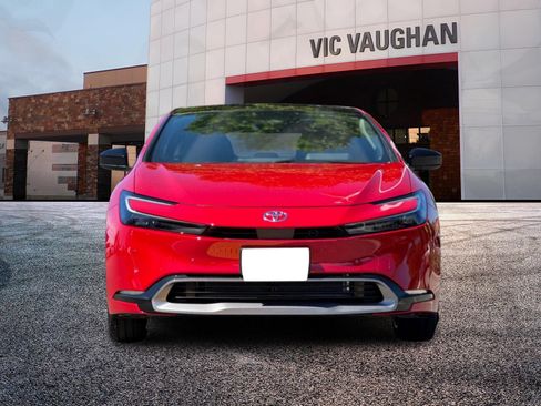 New 2026 Toyota Prius LE FWD image 8
