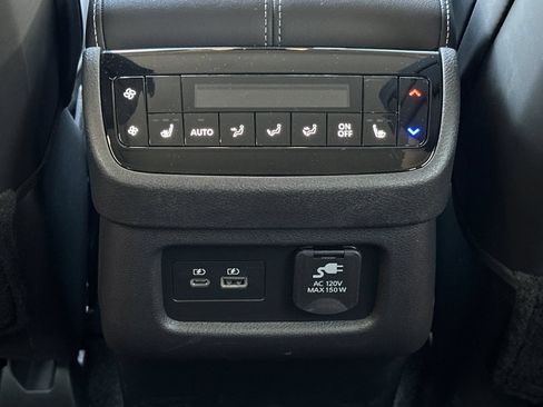 Certified 2025 INFINITI QX60 Sensory AWD/4WD image 44
