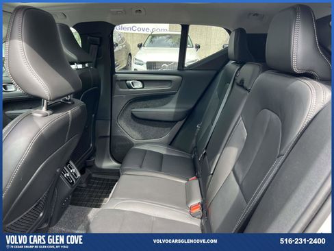 Certified 2025 Volvo XC40 B5 Ultra w/ Protection Package Premier image 9