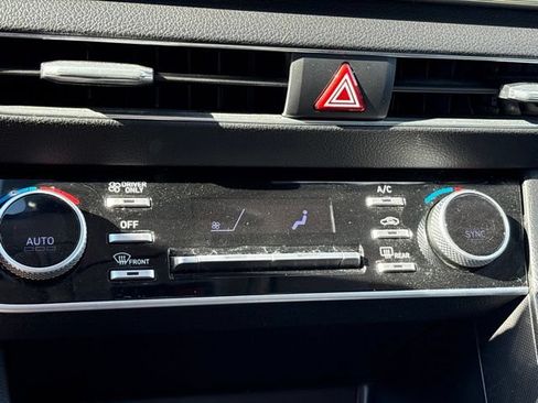 Used 2022 Hyundai Sonata Blue FWD image 15
