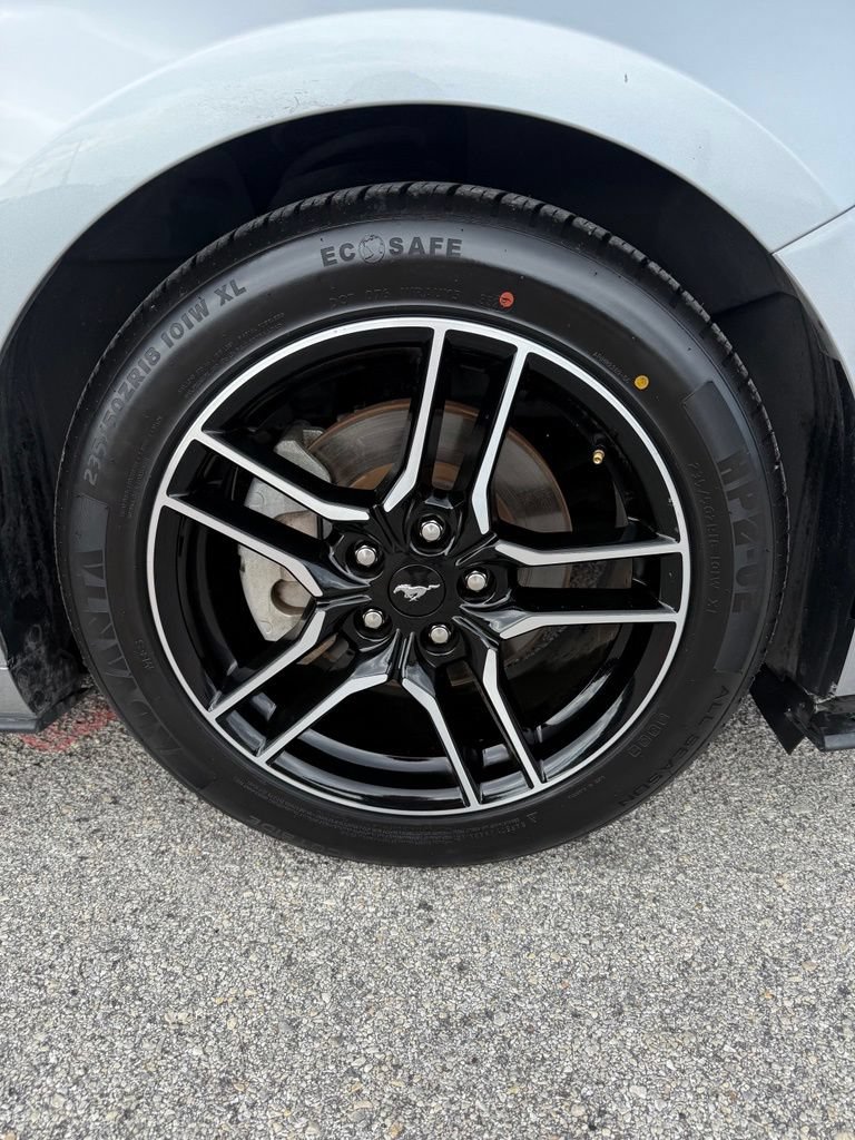 Used 2023 Ford Mustang Premium RWD image 9