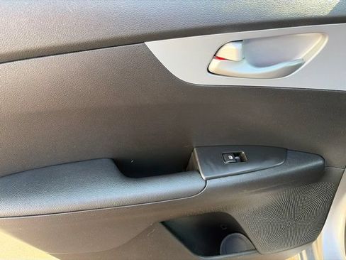 Used 2024 Kia Forte LXS FWD image 28