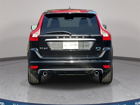Used 2017 Volvo XC60 T6 R-Design w/ Climate Package image 7