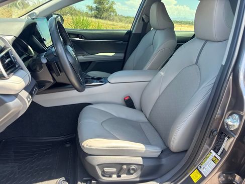 Used 2024 Toyota Camry XSE w/ Navigation Package FWD image 10