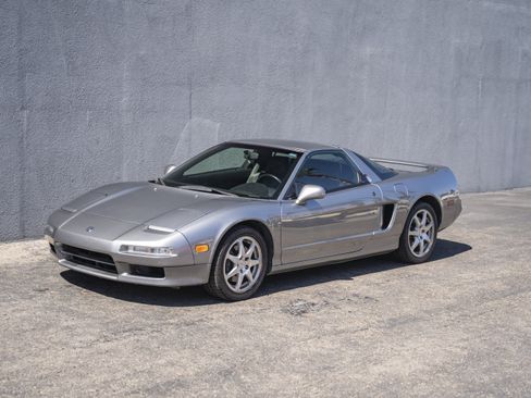 Used 1998 Acura NSX T image 12