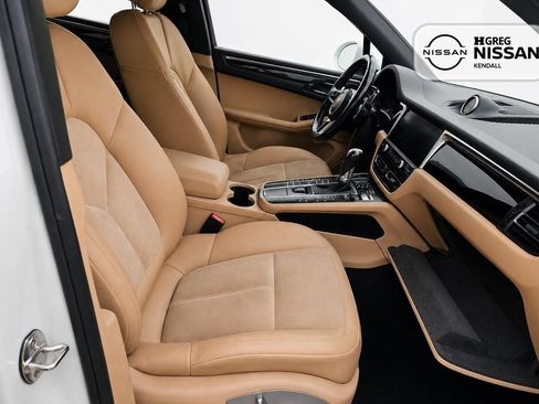 Used 2019 Porsche Macan AWD/4WD image 7