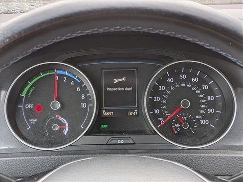 Used 2019 Volkswagen e-Golf SE w/ Driver Assistance Package image 10