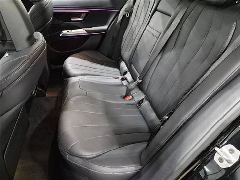 Used 2026 Mercedes-Benz E 350 4MATIC Sedan image 20