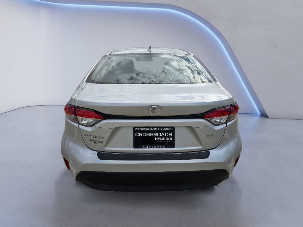 Used 2025 Toyota Corolla LE FWD image 5
