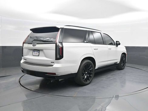 Used 2024 Cadillac Escalade Sport Platinum w/ LPO, ONYX Package AWD/4WD image 7