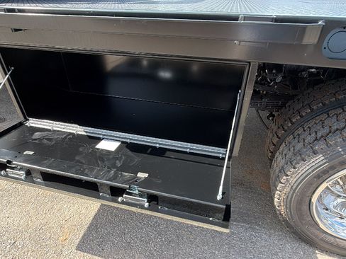 New 2026 RAM 5500 Tradesman w/ Chrome Appearance Group AWD/4WD image 14