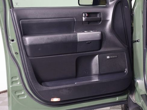 Used 2020 Toyota Sequoia TRD Pro w/ Carpet Mat Package (TMS) AWD/4WD image 13