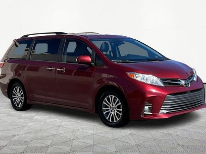Used 2018 Toyota Sienna XLE