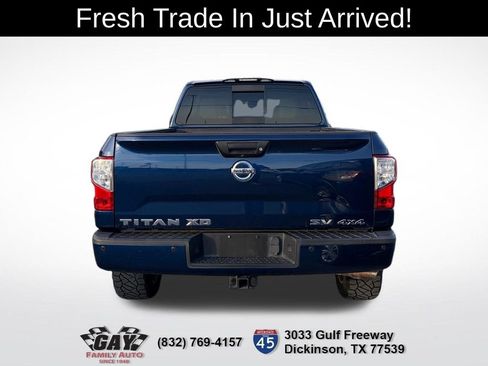 Used 2018 Nissan Titan SV w/ SV Convenience Package AWD/4WD image 8