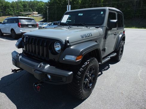 Used 2022 Jeep Wrangler Sport AWD/4WD image 7