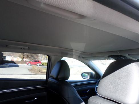 Used 2023 Hyundai Tucson Limited image 31