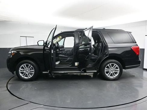 Used 2022 Ford Expedition XLT AWD/4WD image 37