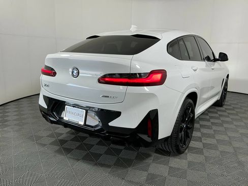 Certified 2025 BMW X4 xDrive30i w/ M Sport Package AWD/4WD image 5