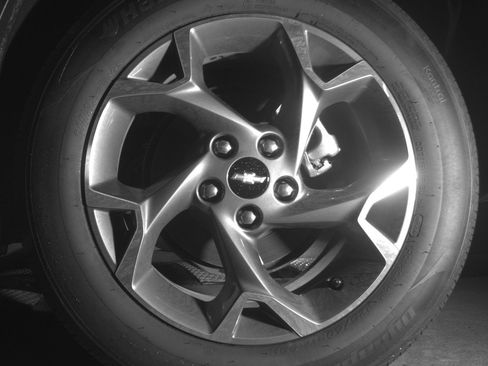 Used 2025 Nissan Sentra SV FWD image 14