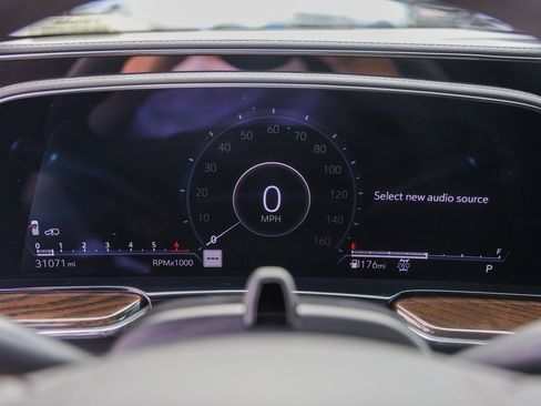 Certified 2024 Cadillac Escalade Sport Platinum image 11