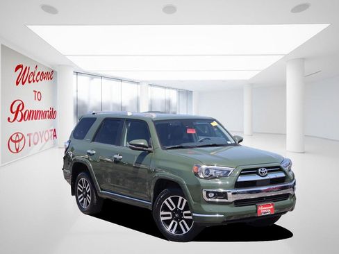 Used 2022 Toyota 4Runner Limited AWD/4WD image 2