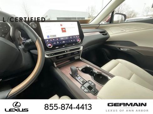 Certified 2025 Lexus RX 350 AWD w/ Convenience Package image 20