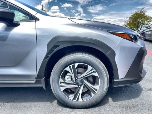 Used 2025 Subaru Crosstrek 2.0i Premium image 16