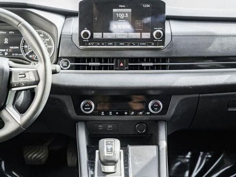 Used 2022 Mitsubishi Outlander ES image 19