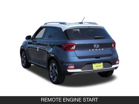 Used 2024 Hyundai Venue Limited image 7