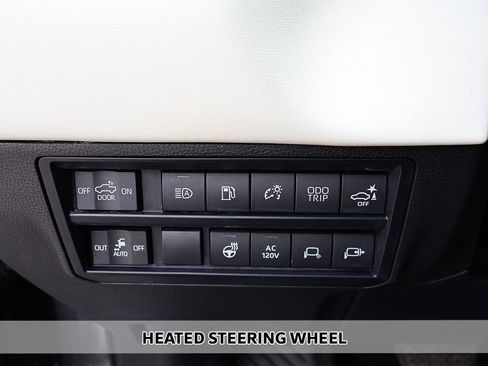 Used 2023 Toyota Tundra Capstone image 8