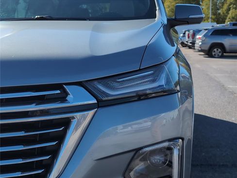 Used 2023 Chevrolet Traverse Premier image 34