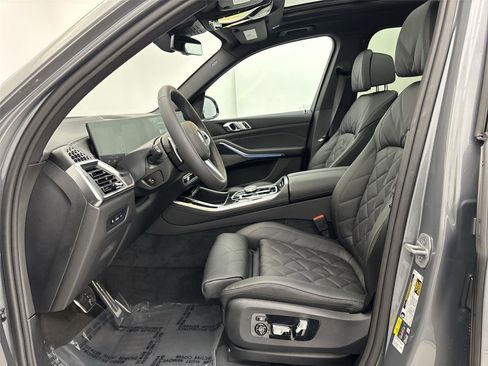 New 2026 BMW X5 xDrive50e w/ M Sport Package image 25