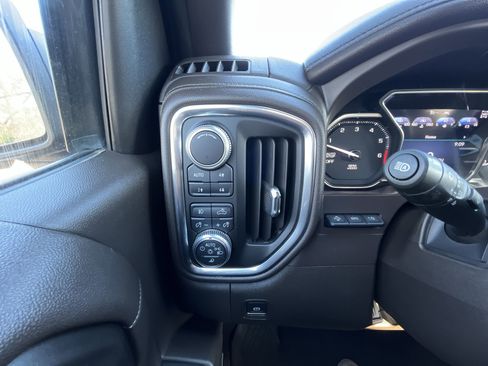 Certified 2019 GMC Sierra 1500 Denali w/ Technology Package image 18