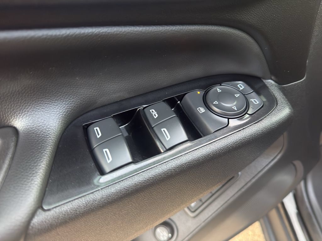 Certified 2024 Chevrolet Equinox Premier AWD/4WD image 12