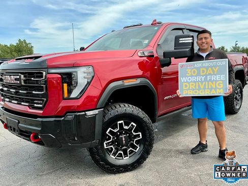 Used 2025 GMC Sierra 2500 AT4X AWD/4WD image 1