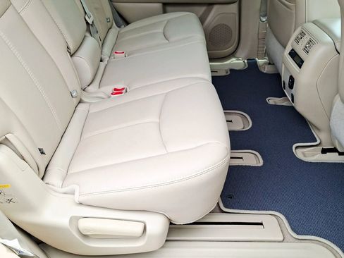 Used 2015 Nissan Pathfinder SL w/ SL Premium Package FWD image 14