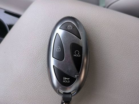 Used 2025 Hyundai Elantra Limited FWD image 29
